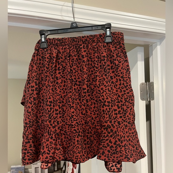 Altar’d State Women’s Mini Skirt - Picture 2 of 3